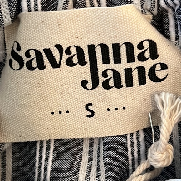 Savanna Jane Peasant Style Embroidered Top - Picture 11 of 12